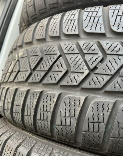 Pirelli Winter Sottozero 3 235/55 R17