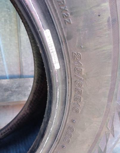 Bridgestone Blizzak VRX2 215/65 R16