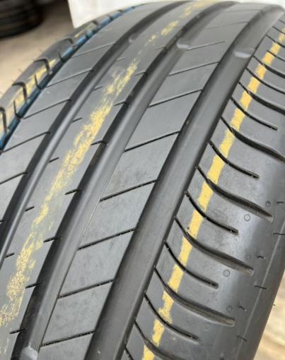 Dunlop SP Sport Maxx 060+ 235/45 R19