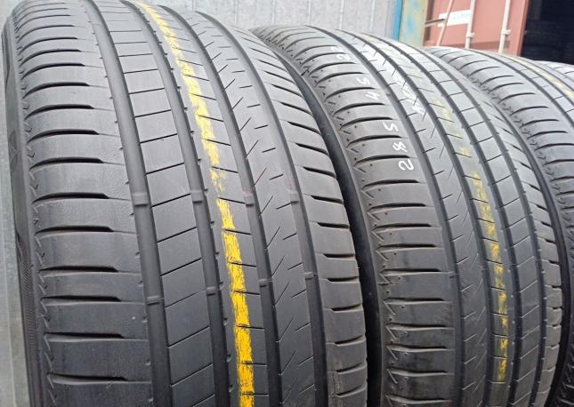 Bridgestone Alenza 001 285/45 R22