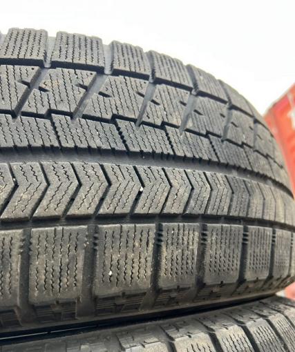 Bridgestone Blizzak VRX 215/60 R16