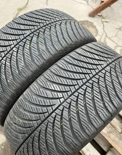 Goodyear Vector 4Seasons 225/45 R17