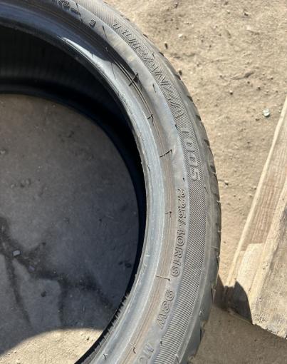 Bridgestone Turanza T005 225/40 R19