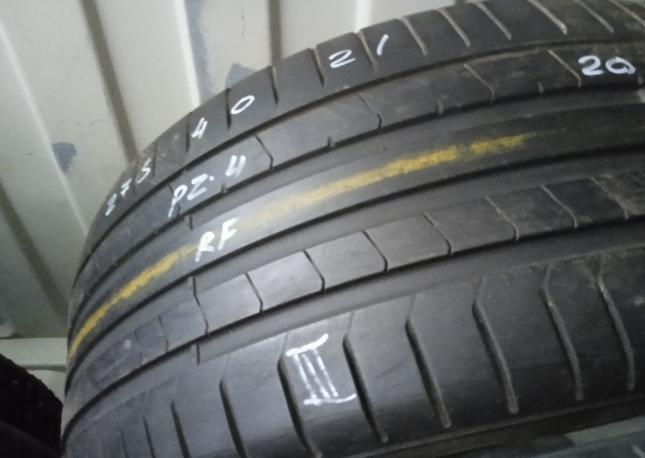 Pirelli P Zero PZ4 275/40 R21