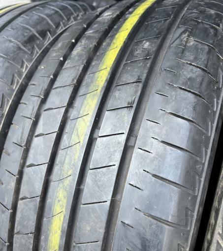 Bridgestone Turanza T005A 215/55 R17