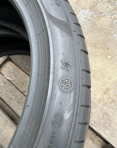 Pirelli P Zero PZ4 225/45 R19