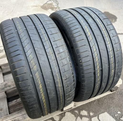 Pirelli P Zero PZ4 295/35 R20