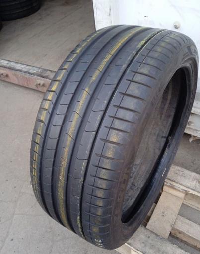 Pirelli P Zero PZ4 255/35 R21