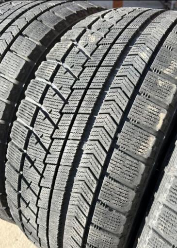 Bridgestone Blizzak VRX 245/45 R17