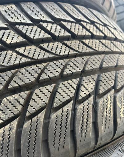 Bridgestone Blizzak LM-001 225/50 R17