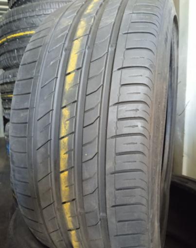 Nexen N&#39;Fera SU1 255/35 R20