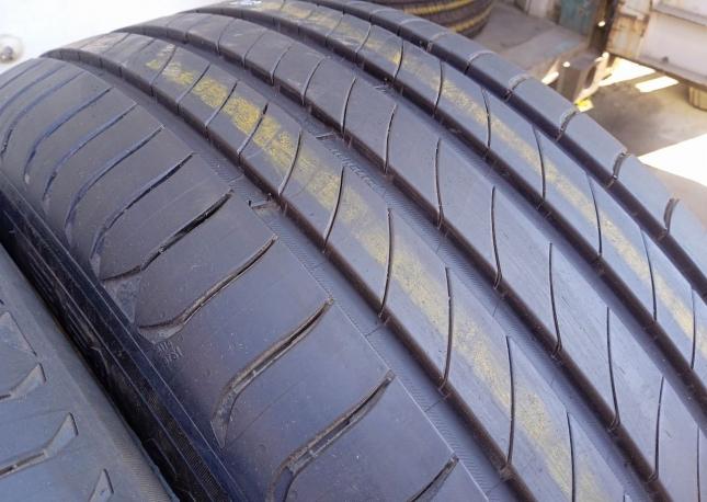 Michelin Primacy 4 235/55 R18