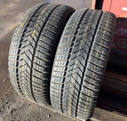 Pirelli Winter Sottozero 3 255/35 R21