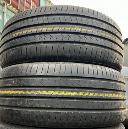 Bridgestone Alenza 001 285/45 R22