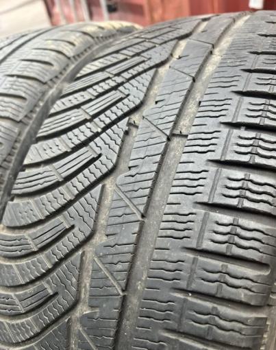 Michelin Pilot Alpin 4 215/45 R18