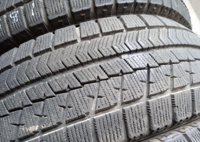 Bridgestone Blizzak VRX 185/65 R15