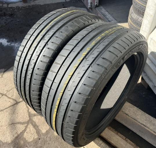 Michelin Pilot Sport 4 Acoustic 235/45 R18