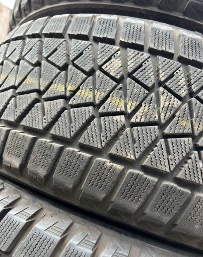 Bridgestone Blizzak DM-V2 235/55 R20