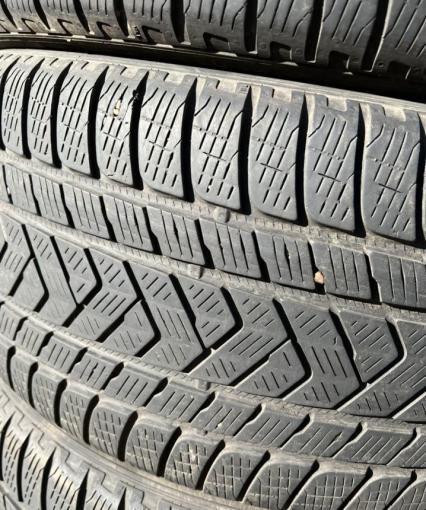 Pirelli Scorpion Winter 285/45 R20