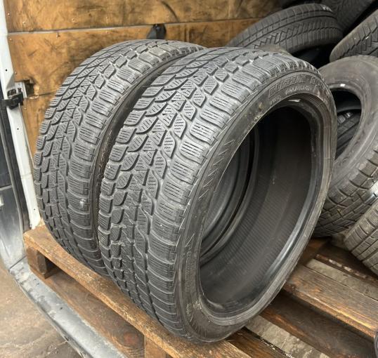 Bridgestone Blizzak LM-25 205/45 R17