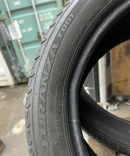 Bridgestone Turanza T001 225/45 R17