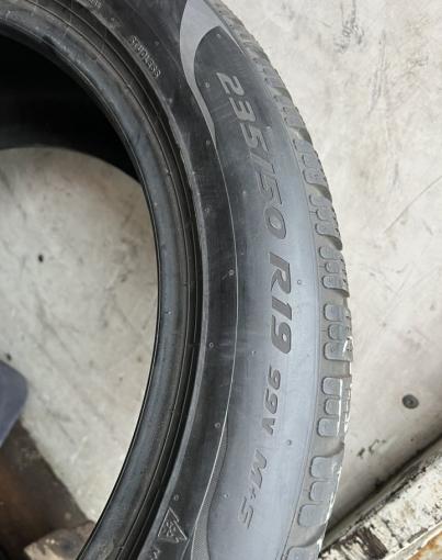 Pirelli P Zero Winter 235/50 R19