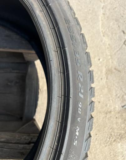 Pirelli Winter Sottozero 3 255/35 R21