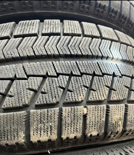 Bridgestone Blizzak VRX 215/60 R16