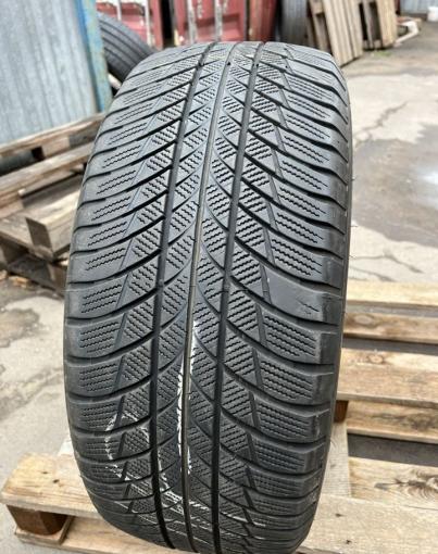 Bridgestone Blizzak LM-001 245/50 R19