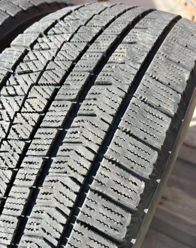 Bridgestone Blizzak VRX2 245/45 R19