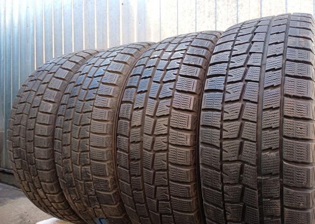 Dunlop Winter Maxx WM01 215/60 R16