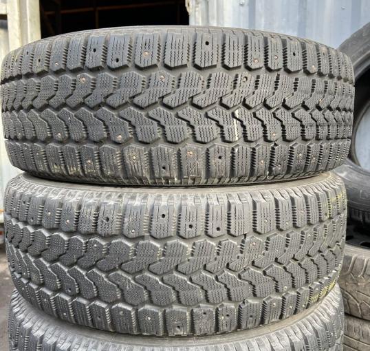 Yokohama Ice Guard F700Z 215/60 R17