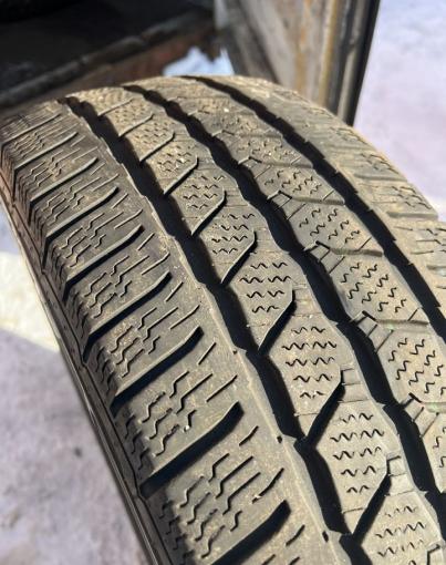 Continental VanContact Winter 215/65 R16C