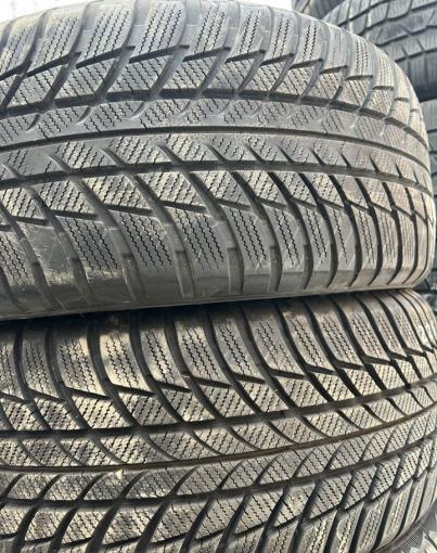 Bridgestone Blizzak LM-001 225/50 R17