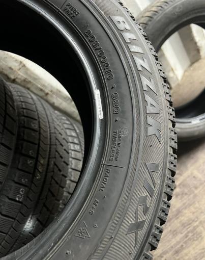 Bridgestone Blizzak VRX 205/60 R16