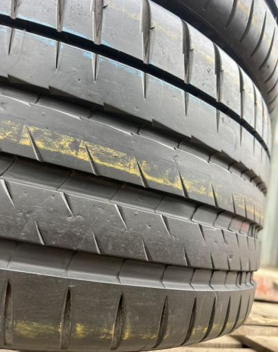 Michelin Pilot Sport 4 S 305/30 R21