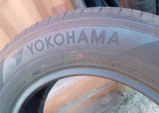 Yokohama Advan dB V552 205/65 R15