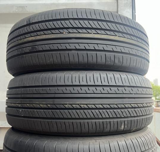 Yokohama Advan dB V552 205/60 R16