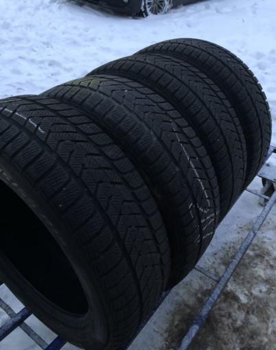 Pirelli Winter Sottozero 3 215/55 R18