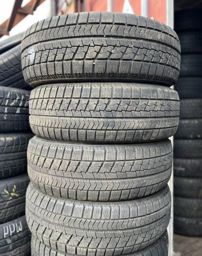 Bridgestone Blizzak VRX 215/60 R17