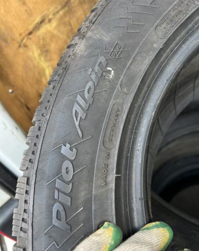 Michelin Pilot Alpin 4 235/55 R17