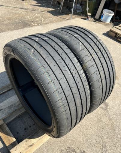 Pirelli P Zero PZ4 265/40 R21