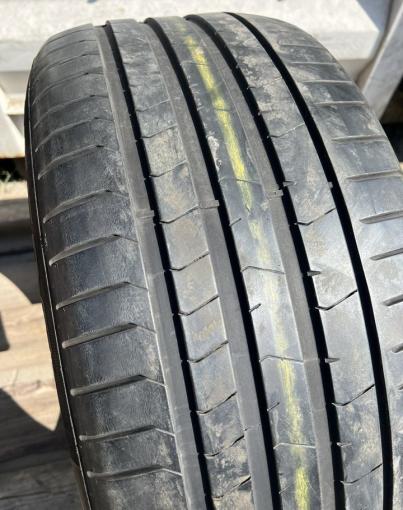 Pirelli P Zero PZ4 275/40 R21