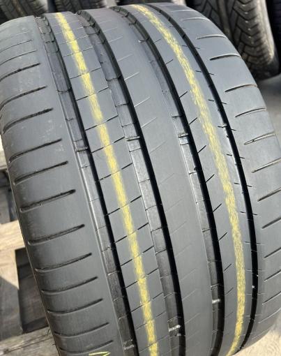 Michelin Pilot Super Sport 325/30 R21