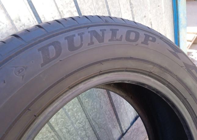 Dunlop Enasave RV505 215/60 R16