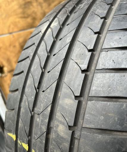 Goodyear EfficientGrip 225/45 R18