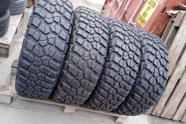 Bfgoodrich Mud-Terrain T/A KM2 255/75 R17