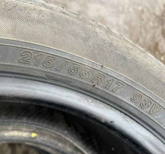 Yokohama dB Decibel E70B 215/55 R17