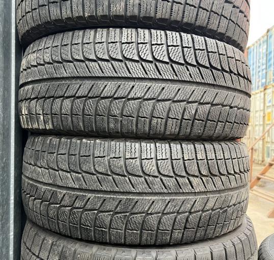 Michelin X-Ice 3 215/45 R17