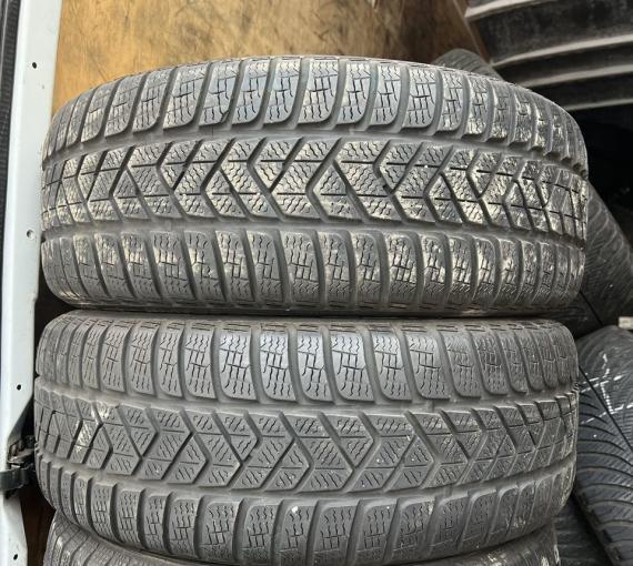 Pirelli Winter Sottozero 3 235/55 R17